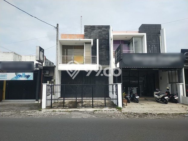 Unit Kantor disewakan di Sleman Sleman dengan LT 250m2 / LB 300m2 Unit Kantor disewakan di Sleman Sleman dengan LT 250m2 / LB 300m2