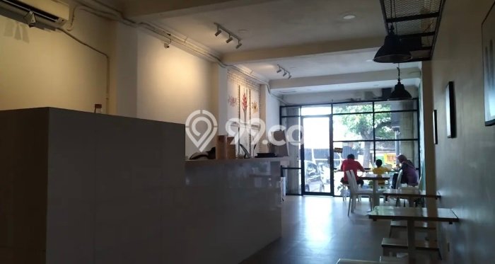 Ruko Dijual di Yogyakarta LT 100m2 & LB 100m2 Lokasi Terbaik! Ruko Dijual di Yogyakarta LT 100m2 & LB 100m2 Lokasi Terbaik!