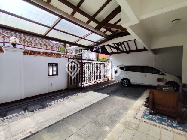 Investasi Masa Depan 6 Kamar Tidur Lokasi Prestisius di Jantung Kota Demangan, Yogyakarta Investasi Masa Depan 6 Kamar Tidur Lokasi Prestisius di Jantung Kota Demangan, Yogyakarta