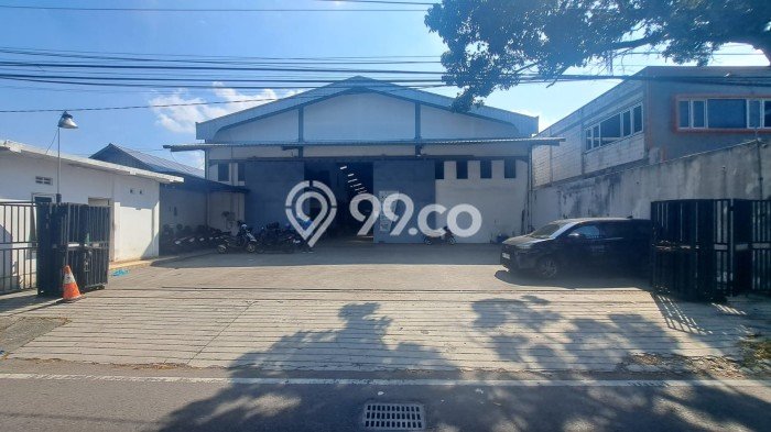 Unit Gudang Dijual di Banguntapan Bantul Luas Tanah 1600m2, Luas Bangunan 1400m2 Unit Gudang Dijual di Banguntapan Bantul Luas Tanah 1600m2, Luas Bangunan 1400m2