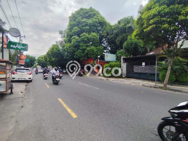 Ruko bagus disewakan di Mergangsan Yogyakarta dengan LB 230m2 harga sewa terbaik Ruko bagus disewakan di Mergangsan Yogyakarta dengan LB 230m2 harga sewa terbaik