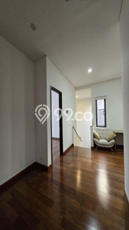 Rumah Elit Modern Siap Huni di BSD City Tangerang Rumah Elit Modern Siap Huni di BSD City Tangerang