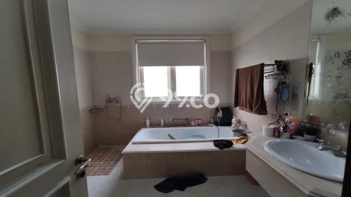 Rumah Eksklusif Dijual LT 300m2 di Serpong, Tangerang Selatan Rumah Eksklusif Dijual LT 300m2 di Serpong, Tangerang Selatan