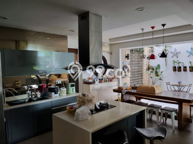 Jual Rumah Luas Elegan Dengan View Cantik di BSD Puspita Loka, Tangerang Jual Rumah Luas Elegan Dengan View Cantik di BSD Puspita Loka, Tangerang