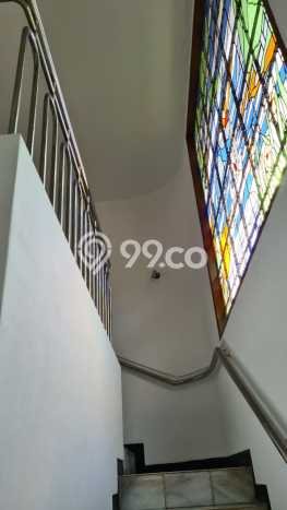 Ready to Use! Luxury House LT 515m2 Desain Elegan di Lebak Bulus Ready to Use! Luxury House LT 515m2 Desain Elegan di Lebak Bulus