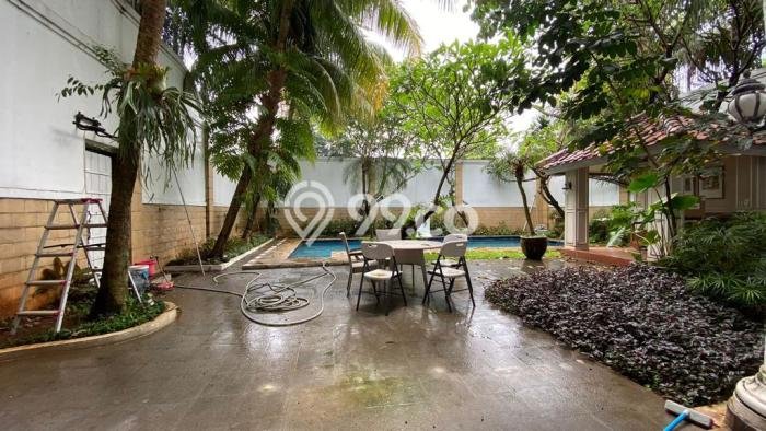 Rumah Elit Modern Tanpa Renovasi di Kemang Jakarta Selatan Rumah Elit Modern Tanpa Renovasi di Kemang Jakarta Selatan