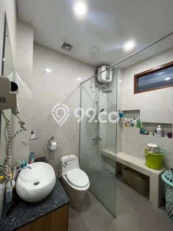 Area Ramai! Kantor Dijual di Tebet untuk Bisnis Luas Bangunan 823m2 Area Ramai! Kantor Dijual di Tebet untuk Bisnis Luas Bangunan 823m2