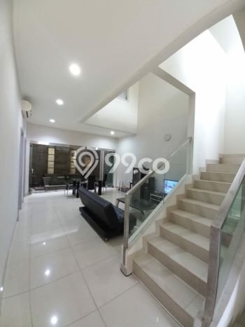 Rumah Mewah LB 190m2 Siap Huni Desain Elegan di Gading Serpong Pondok Hijau Golf, Tangerang Rumah Mewah LB 190m2 Siap Huni Desain Elegan di Gading Serpong Pondok Hijau Golf, Tangerang