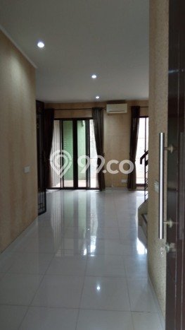 KESEMPATAN TERBAIK! Rumah Asri di BSD Foresta, LT 162m² Bangunan 150m² KESEMPATAN TERBAIK! Rumah Asri di BSD Foresta, LT 162m² Bangunan 150m²