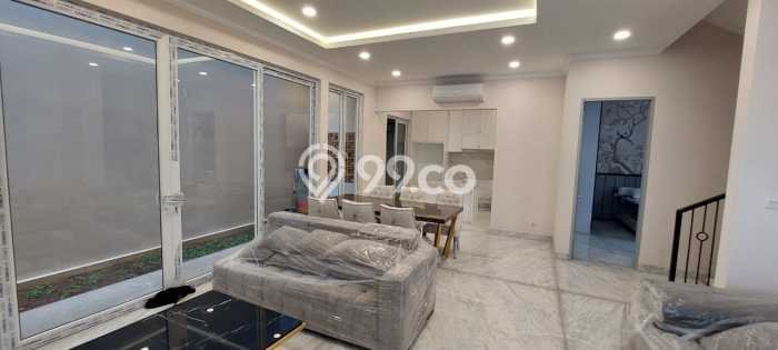 Rumah Elit LB 280m2 Siap Pakai Desain Elegan di BSD Foresta, Tangerang Rumah Elit LB 280m2 Siap Pakai Desain Elegan di BSD Foresta, Tangerang