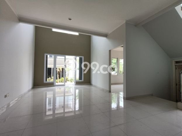 Rumah Luxury Modern Tanpa Renovasi di BSD Delatinos Tangerang Rumah Luxury Modern Tanpa Renovasi di BSD Delatinos Tangerang