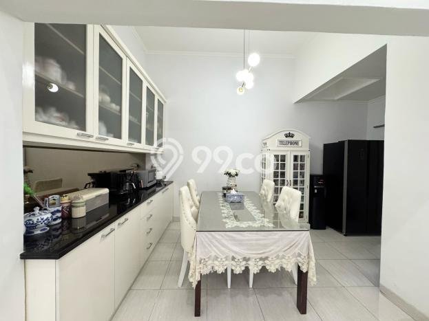 Rumah Elit Modern Siap Huni di BSD Puspita Loka Tangerang Rumah Elit Modern Siap Huni di BSD Puspita Loka Tangerang