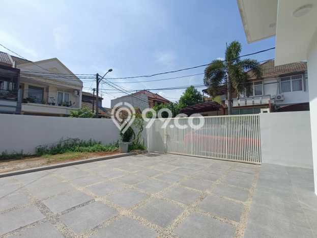 Rumah Minimalis 3 Kamar LT 176m2 di BSD Kencana Loka Rumah Minimalis 3 Kamar LT 176m2 di BSD Kencana Loka