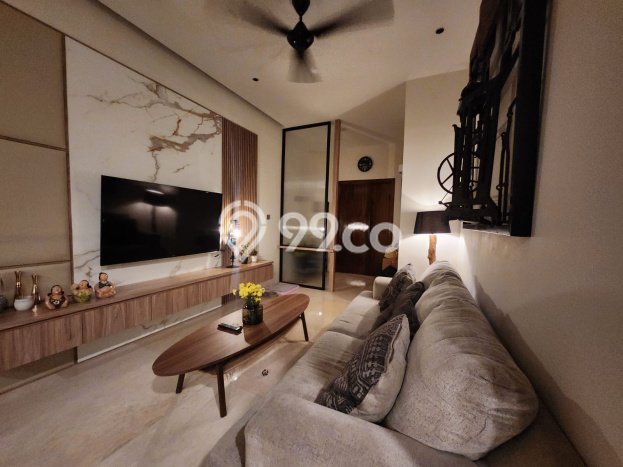 Rumah Elit Modern Siap Huni di BSD Nusaloka Tangerang Rumah Elit Modern Siap Huni di BSD Nusaloka Tangerang