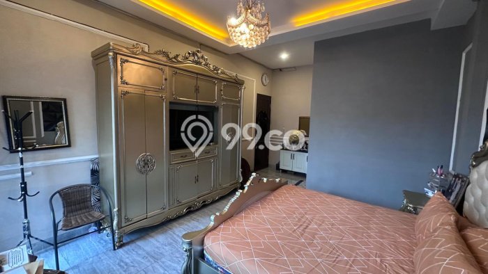 Ready to Use! Luxury House LT 250m2 Desain Elegan di BSD Ready to Use! Luxury House LT 250m2 Desain Elegan di BSD