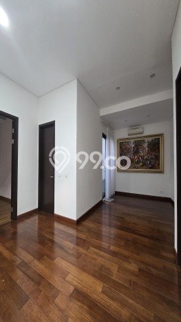 Rumah Elit Modern Siap Huni di BSD City Tangerang Rumah Elit Modern Siap Huni di BSD City Tangerang