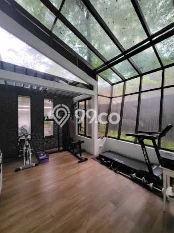 For Sale! Luxury House LT 250m2 Desain Modern di Lebak Bulus For Sale! Luxury House LT 250m2 Desain Modern di Lebak Bulus