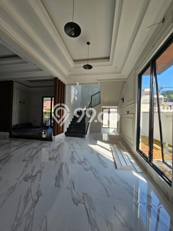Rumah Elit Modern Tanpa Renovasi di BSD Griya Loka Tangerang Rumah Elit Modern Tanpa Renovasi di BSD Griya Loka Tangerang