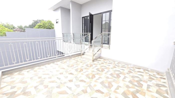 Hunian Mewah LB 260m2 Siap Pakai Desain Elegan di BSD Griya Loka, Tangerang Hunian Mewah LB 260m2 Siap Pakai Desain Elegan di BSD Griya Loka, Tangerang