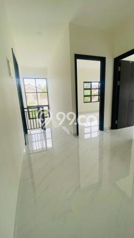 Rumah Elit LB 200m2 Siap Pakai Desain Elegan di BSD Kencana Loka, Tangerang Rumah Elit LB 200m2 Siap Pakai Desain Elegan di BSD Kencana Loka, Tangerang