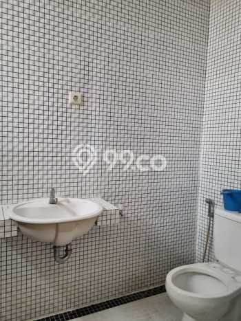 Rumah Modern 4 KT di BSD Tangerang Full Furnished Rumah Modern 4 KT di BSD Tangerang Full Furnished