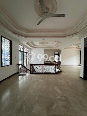Jual Rumah Mewah Elegan Dengan View Eksklusif di Terogong, Jakarta Selatan Jual Rumah Mewah Elegan Dengan View Eksklusif di Terogong, Jakarta Selatan