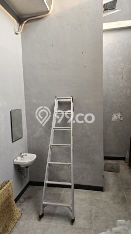 Unit Komersial Dijual di Tangerang LT 100m2 & LB 100m2 Unit Komersial Dijual di Tangerang LT 100m2 & LB 100m2