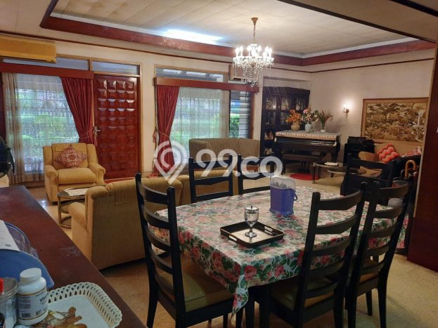 Dijual Rumah Mewah Exclusive di Kebayoran Baru, Jakarta Selatan Dijual Rumah Mewah Exclusive di Kebayoran Baru, Jakarta Selatan