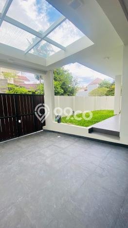 Rumah Elit LB 200m2 Siap Pakai Desain Elegan di BSD Kencana Loka, Tangerang Rumah Elit LB 200m2 Siap Pakai Desain Elegan di BSD Kencana Loka, Tangerang