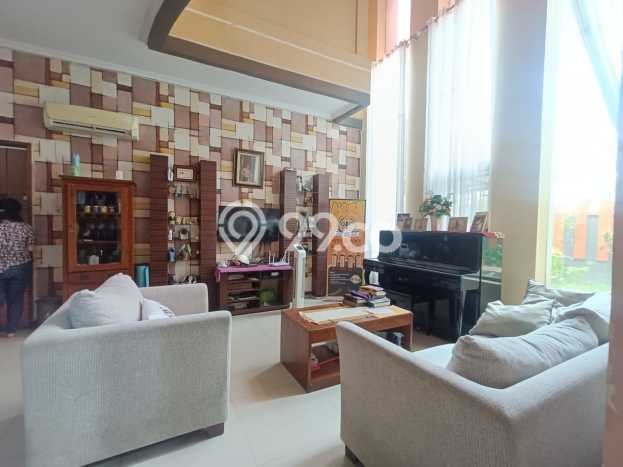 Ready to Use! Luxury House LT 300m2 Desain Modern di BSD Kencana Loka Ready to Use! Luxury House LT 300m2 Desain Modern di BSD Kencana Loka
