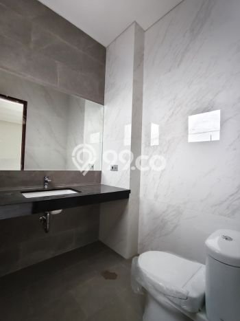 Ready to Use! Premium House LT 307m2 Desain Elegan di BSD Delatinos Ready to Use! Premium House LT 307m2 Desain Elegan di BSD Delatinos