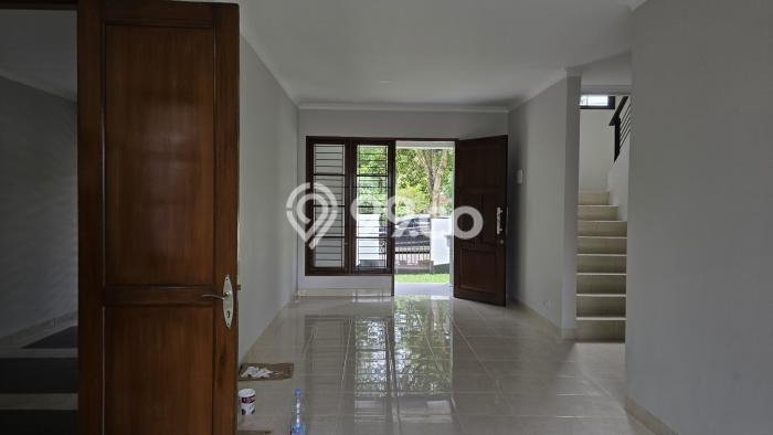 For Sale Hunian Rumah Terawat 3 KT di BSD Delatinos, Tangerang For Sale Hunian Rumah Terawat 3 KT di BSD Delatinos, Tangerang