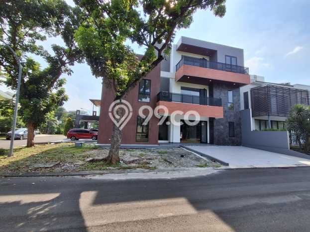Rumah Mewah LB 700m2 Siap Pakai Desain Elegan di Alam Sutera, Tangerang Rumah Mewah LB 700m2 Siap Pakai Desain Elegan di Alam Sutera, Tangerang