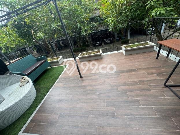 Rumah Mewah LB 200m2 Siap Huni Desain Elegan di BSD City, Tangerang Rumah Mewah LB 200m2 Siap Huni Desain Elegan di BSD City, Tangerang