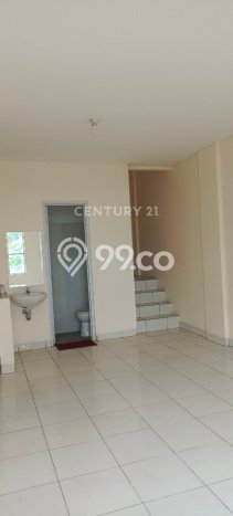 Ruko di , Luas 135m2m², Lokasi Komersial, Disewakan Ruko di , Luas 135m2m², Lokasi Komersial, Disewakan