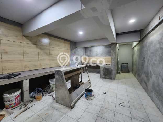 Unit Ruko Dijual di Jakarta Barat LT 252m2 & LB 1000m2 Unit Ruko Dijual di Jakarta Barat LT 252m2 & LB 1000m2