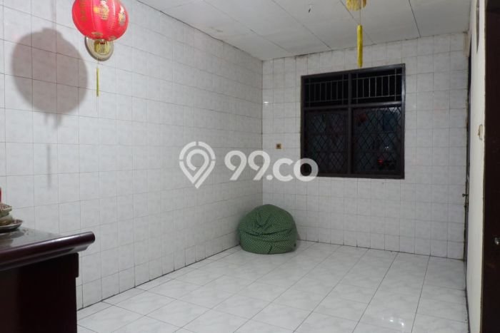 Rumah Luas Asri 5 KT Siap Pakai di Jelambar Jakarta Barat Rumah Luas Asri 5 KT Siap Pakai di Jelambar Jakarta Barat