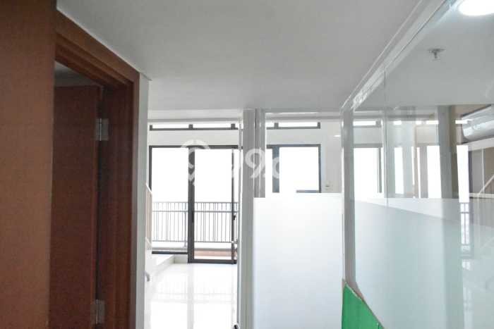 FOR SALE! Kantor di Pancoran Jakarta Selatan, LT 102m2, LB 102m2 FOR SALE! Kantor di Pancoran Jakarta Selatan, LT 102m2, LB 102m2