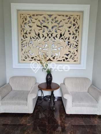 Ready to Use! Premium House LT 296m2 Desain Elegan di Sentul City Ready to Use! Premium House LT 296m2 Desain Elegan di Sentul City