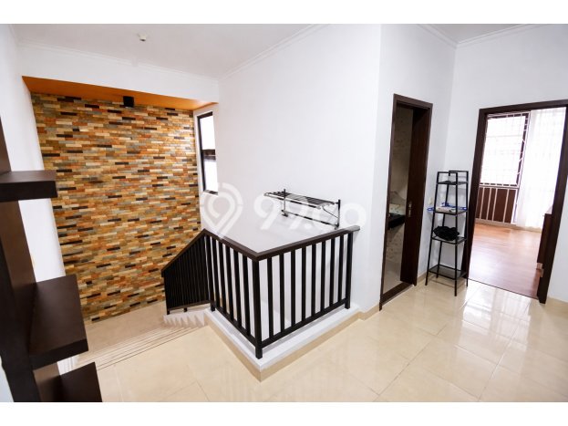 For Sale! Luxury House LT 190m2 Desain Modern di Sentul City For Sale! Luxury House LT 190m2 Desain Modern di Sentul City
