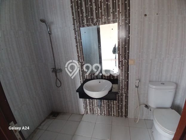 Disewakan! Rumah 3 Kamar Tidur &
2 Kamar Mandi di Sentul City, Bogor Disewakan! Rumah 3 Kamar Tidur &
2 Kamar Mandi di Sentul City, Bogor