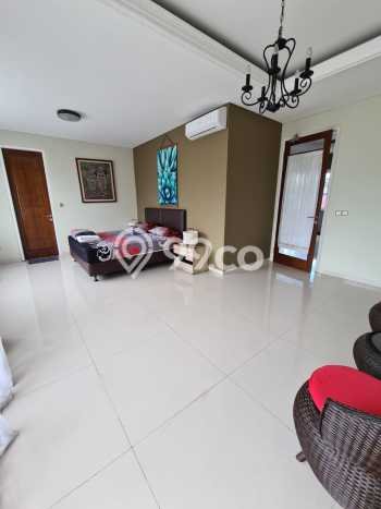 Ready to Use! Premium House LT 296m2 Desain Elegan di Sentul City Ready to Use! Premium House LT 296m2 Desain Elegan di Sentul City