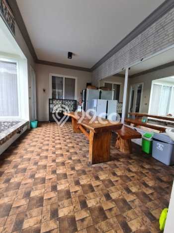 Ready to Use! Premium House LT 296m2 Desain Elegan di Sentul City Ready to Use! Premium House LT 296m2 Desain Elegan di Sentul City