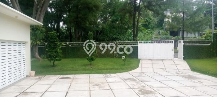 Hunian Elit LB 1100m2 Siap Huni Desain Elegan di Sentul City, Bogor Hunian Elit LB 1100m2 Siap Huni Desain Elegan di Sentul City, Bogor