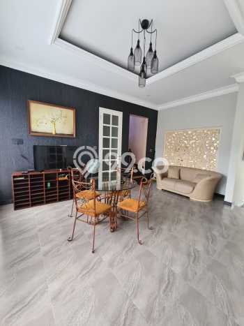 Ready to Use! Premium House LT 296m2 Desain Elegan di Sentul City Ready to Use! Premium House LT 296m2 Desain Elegan di Sentul City