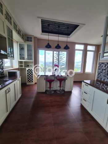 Ready to Use! Premium House LT 296m2 Desain Elegan di Sentul City Ready to Use! Premium House LT 296m2 Desain Elegan di Sentul City