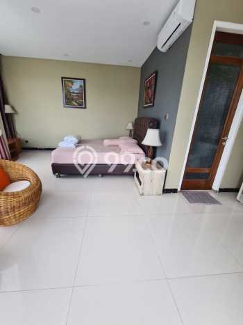 Ready to Use! Premium House LT 296m2 Desain Elegan di Sentul City Ready to Use! Premium House LT 296m2 Desain Elegan di Sentul City