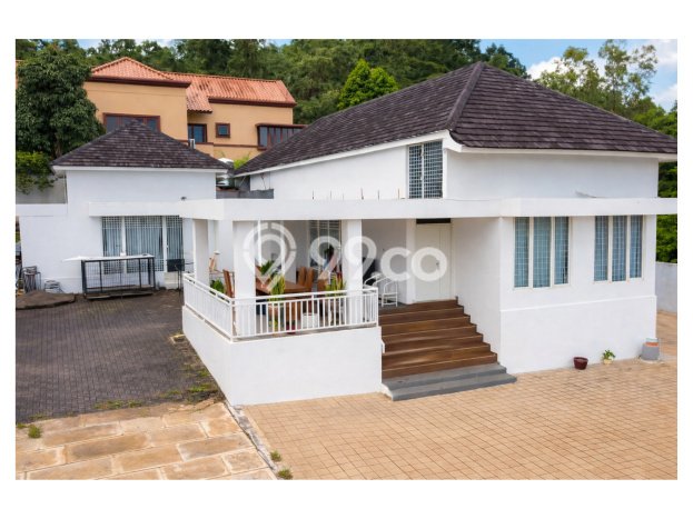 For Sale! Premium House LT 1641m2 Desain Elegan di Sentul City For Sale! Premium House LT 1641m2 Desain Elegan di Sentul City