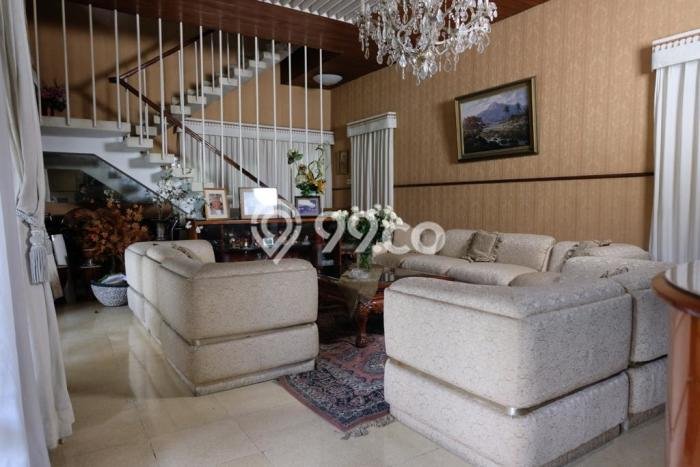 Jual Rumah Mewah Megah Dengan View Eksklusif di Sayap Dago, Bandung Jual Rumah Mewah Megah Dengan View Eksklusif di Sayap Dago, Bandung