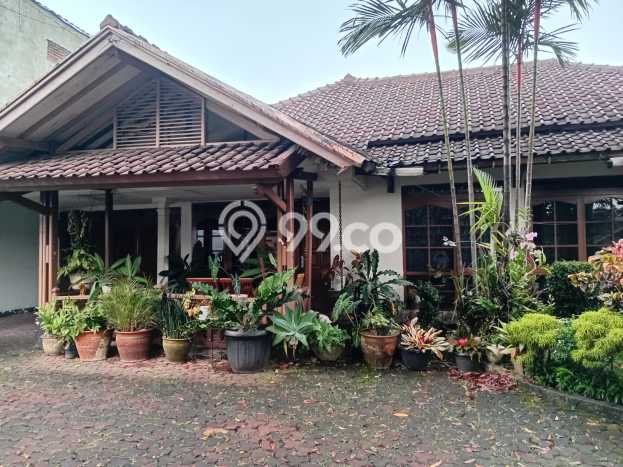 Rumah Luxury Modern Siap Huni di Buah Batu Bandung Rumah Luxury Modern Siap Huni di Buah Batu Bandung